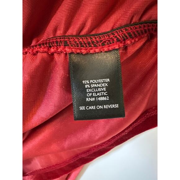 Torrid Stretch Velvet Shirred Front Off The Shoulder Top Red Size 1X Holiday 90s - Picture 13 of 14